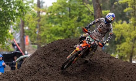 Victoria de Romain Febvre y podio para Rubén Fernández en el MXGP de Lugo, España