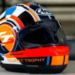 Arai RX-7V EVO: Seguridad y estilo para el TT 2025