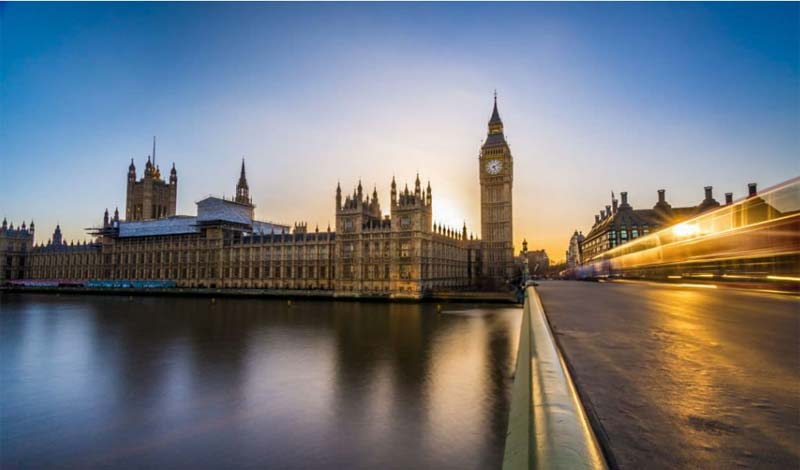 Rueda por Inglaterra entre castillos milenarios, colinas y senderos cargados de historia