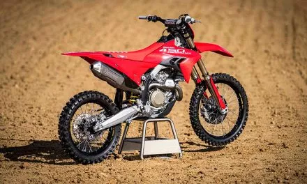 Ducati lanza la Desmo450 MX en México con un arsenal de accesorios de alto rendimiento