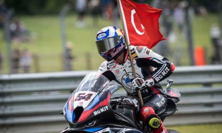 Toprak Razgatlioglu se marcha como leyenda de WorldSBK